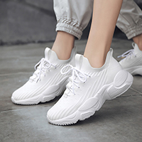 China OEM ODM Service Unisex Fashion White Sneakers for Girls Trainers Shoes Woman