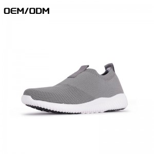 OEM/ODM China Fashion Flyknit Upper Sport Shoes PVC Sole Running Shoes