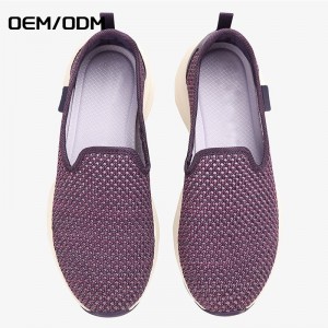 Comfortable and breathable knitted slip on flat causal men shoes sports sneakers