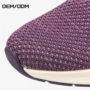 Comfortable and breathable knitted slip on flat causal men shoes sports sneakers